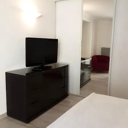 Bel Coeur De Ville, Patio, Clim, Garage Apartment