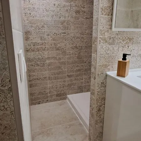 Bel Coeur De Ville, Patio, Clim, Garage Sète